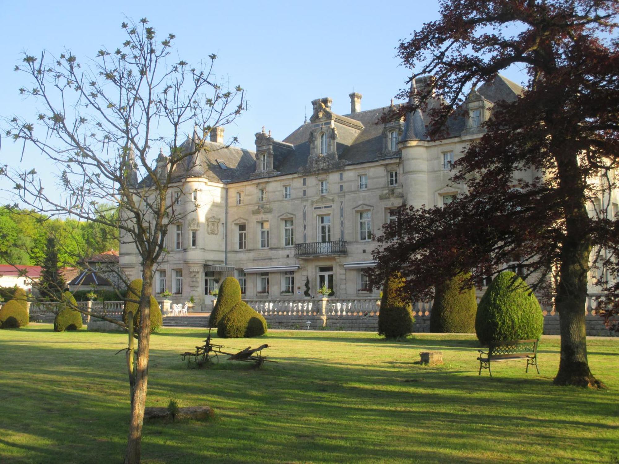 Chateau Des Monthairons Hotel Restaurant Gastromaison Spa Privatif Les Monthairons Eksteriør billede